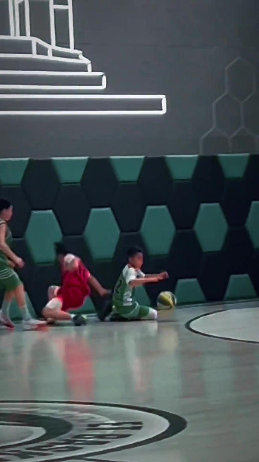 有一种默契叫做从小一起长大！